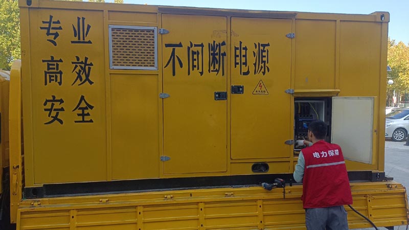 丛台柴油发电机组和UPS电源配合使用时，如何避免切换过程中的电力中断？