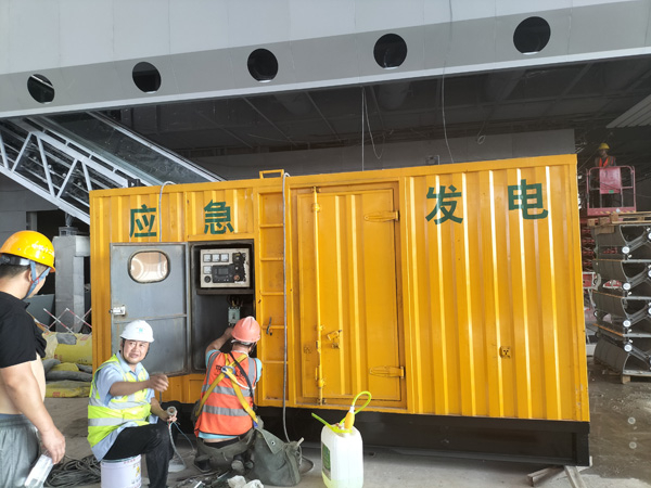 丛台怎样判断空气滤清器是否需要更换？